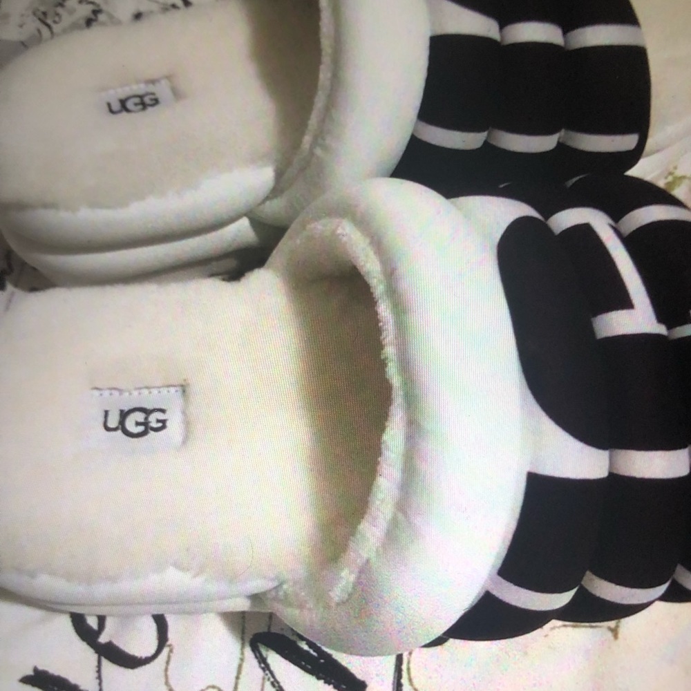 UGG Slides